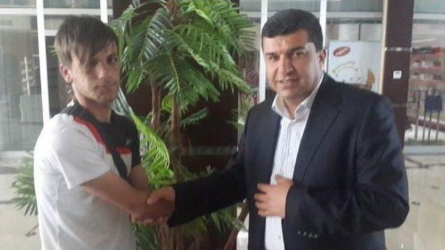 Engelli Sporcu Yılmaz T&uuml;rkiye Birincisi Oldu 2