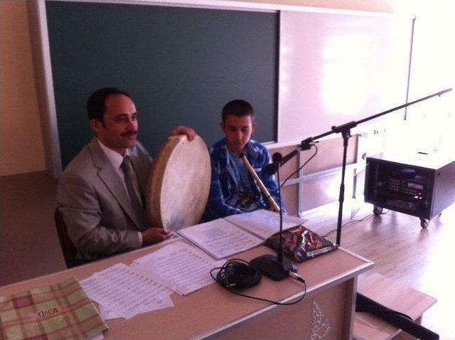 Varto İl&ccedil;e M&uuml;ft&uuml;s&uuml; İzciden İmam Hatipli &Ouml;ğrencilere Musiki Ziyafeti 1