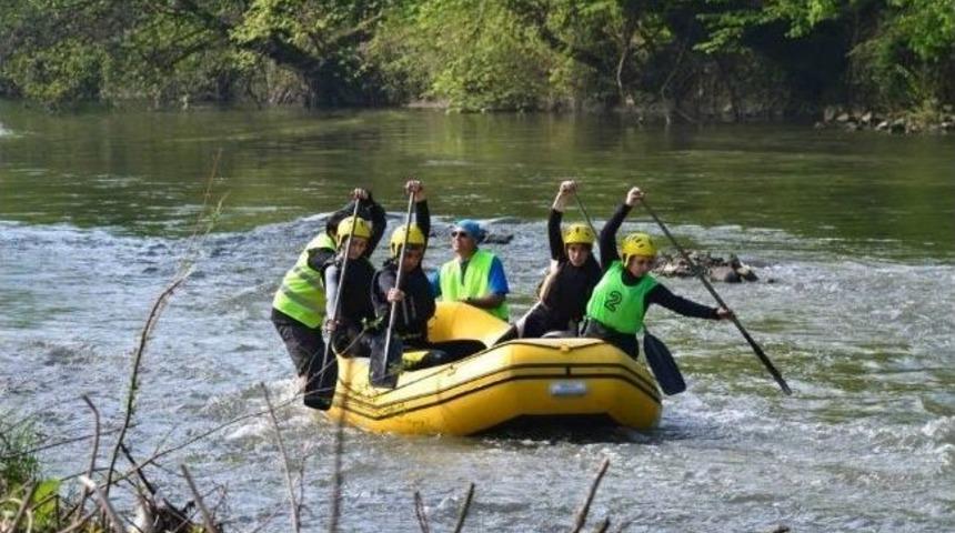 Erzurumlu Raftingciler G&ouml;z Doldurdu
