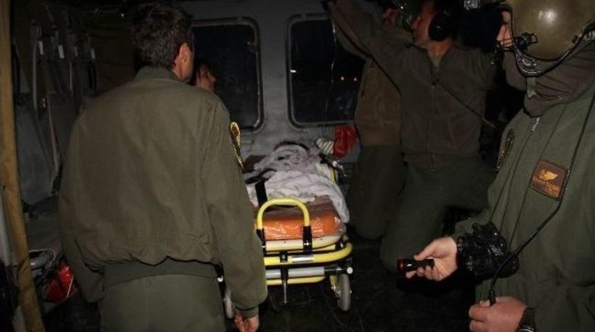 Tsk, 5 Yaşındaki Yaralı &Ccedil;ocuk İ&ccedil;in Helikopter G&ouml;revlendirdi