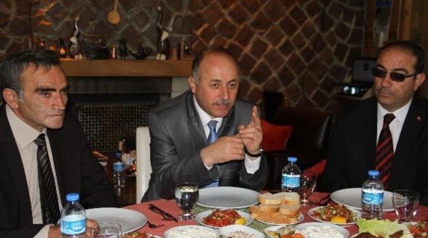 Vali Azizoğlu; "bir Vali Olarak Ardahan'a Hizmet Etmenin Onur Ve Şerefini Yaşıyorum"