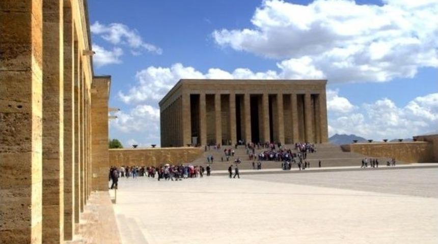 Şehit Mustafa &Ouml;zen İlkokulu&rsquo;ndan Anıtkabir Ziyareti