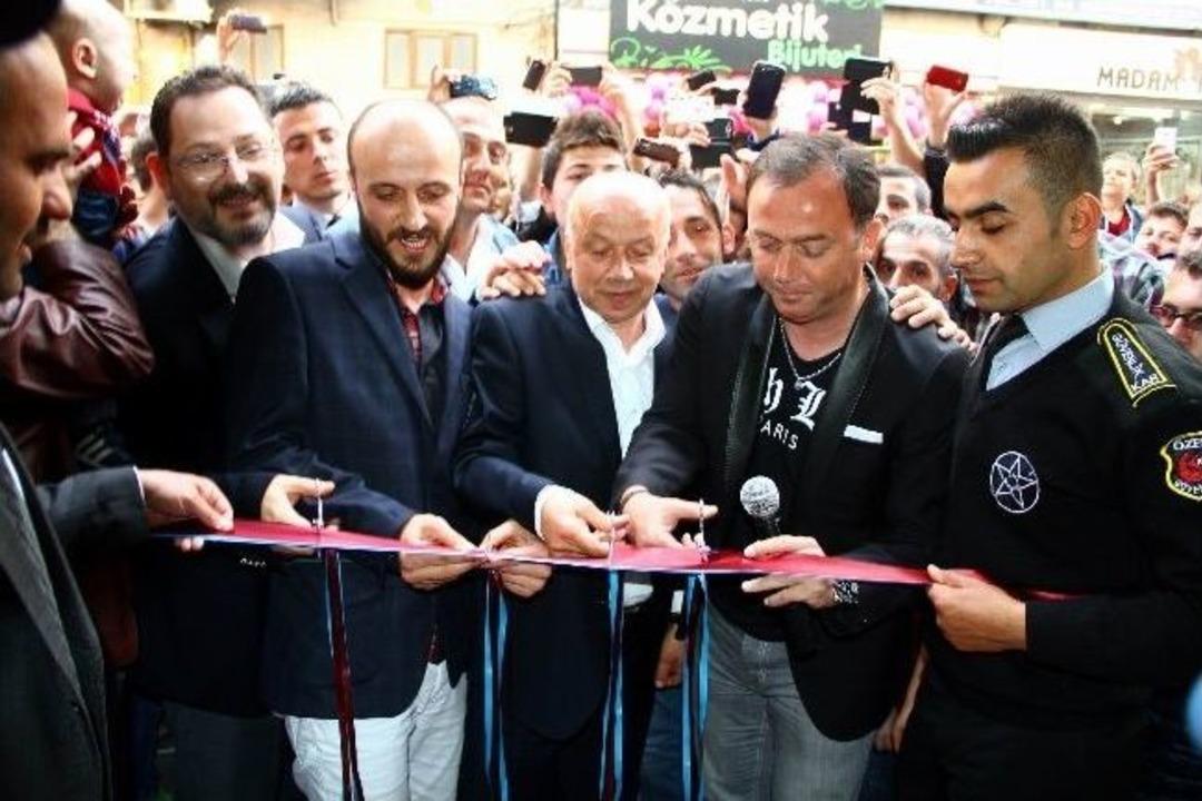 Hami Mandıralı, Samsun Ts Club&rsquo;ın A&ccedil;ılışına Katıldı