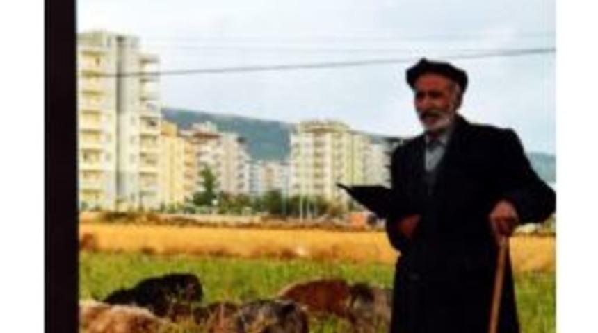 Adıyaman Kentleşmesi Adlı &Ccedil;alışma Kitaplaştırıldı