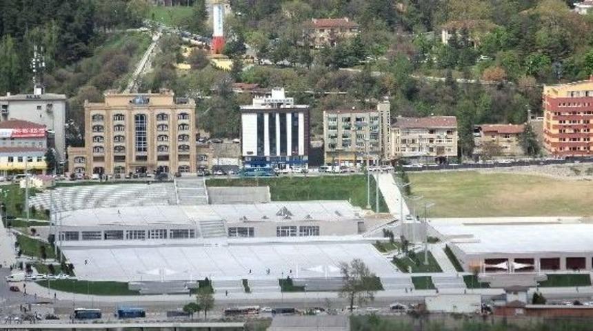 Kent Meydanı Ramazan&rsquo;dan Sonra A&ccedil;ılacak