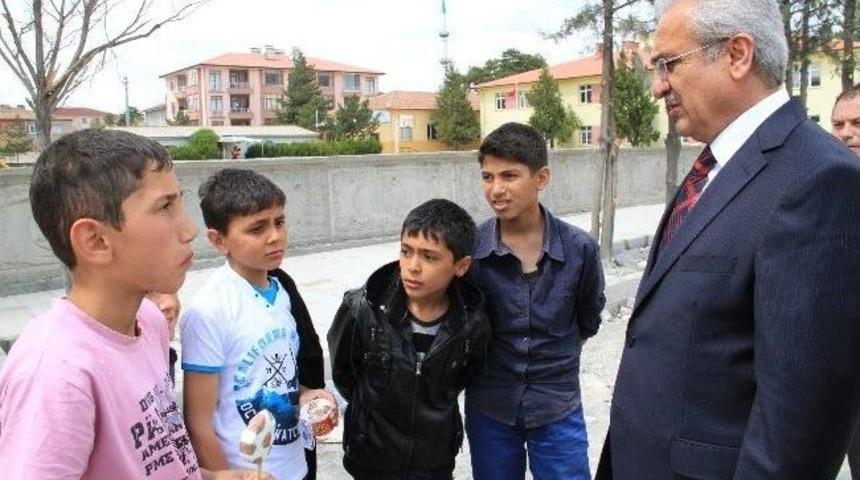 Erzincan&rsquo;da Yol D&uuml;zenleme &Ccedil;alışmaları Devam Ediyor