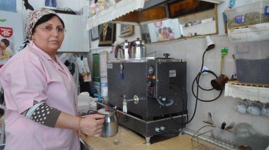 (özel Haber) Demirci’de Kadın Girişimci Eşinin Mesleğine Sahip Çıktı