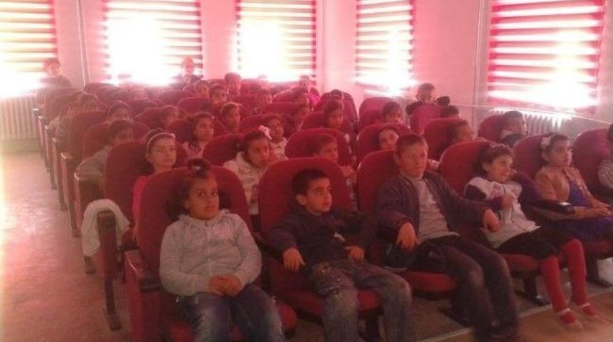 &Ouml;ğrencilere Sinema G&uuml;nleri D&uuml;zenlendi