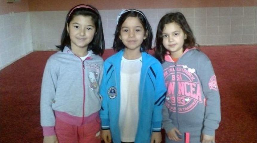 Kocaelili Minik Elif Avrupa Yolunda