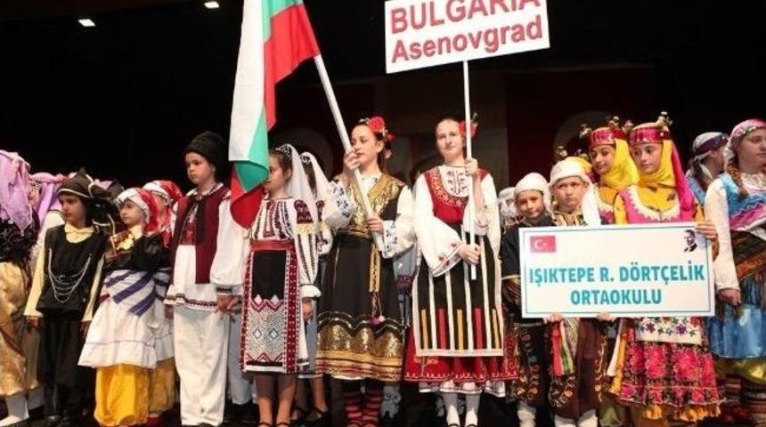 &Ccedil;ocuklar H&uuml;nerlerini Sergiledi