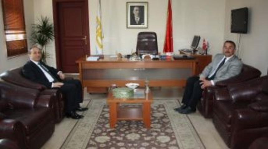 İl Halk Sağlığı M&uuml;d&uuml;r&uuml;nden Başkan Karakulluk&ccedil;u&rsquo;ya Tebrik Ziyareti