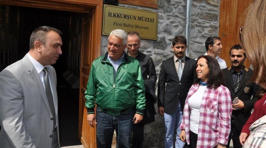 MK&Uuml; &Ouml;ğrencilerinden İlk Kurşun M&uuml;zesine Ziyaret
