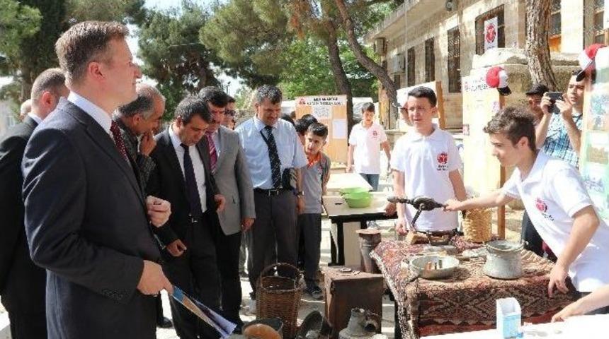 Mut&rsquo;ta T&uuml;bitak 4006 Bilim Fuarı