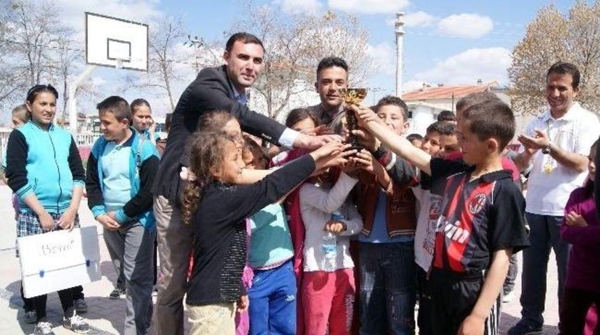 Tuzluk&ccedil;u&rsquo;da Geleneksel &Ccedil;ocuk Oyunları Sonu&ccedil;landı