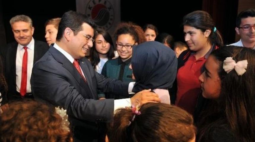 &Ccedil;ocuk Meclisi Kepez&rsquo;e Işık Tutuyor