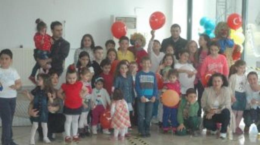 &Ccedil;ocuklar Toyota Se&ccedil;il Plaza&rsquo;da Buluştu