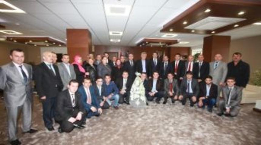 Kocaeli B&uuml;y&uuml;kşehir Belediye Başkanı Stk Temsilcileriyle Bir Araya Geldi