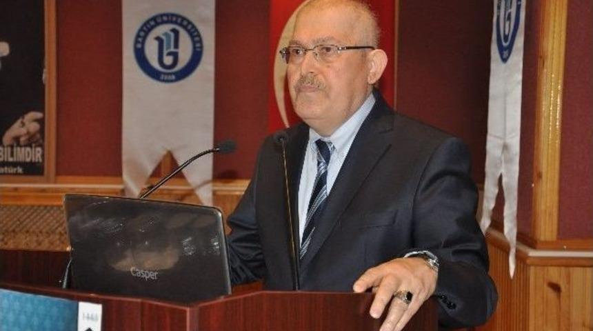 Ankara &Uuml;niversitesi İlahiyat Fak&uuml;ltesi Dekanı Prof. Dr. İbrahim Sarı&ccedil;am:
