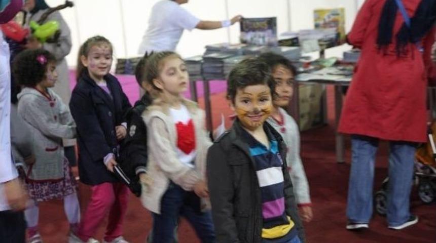 Kreş &Ouml;ğrencilerinden Fuara Tam Not