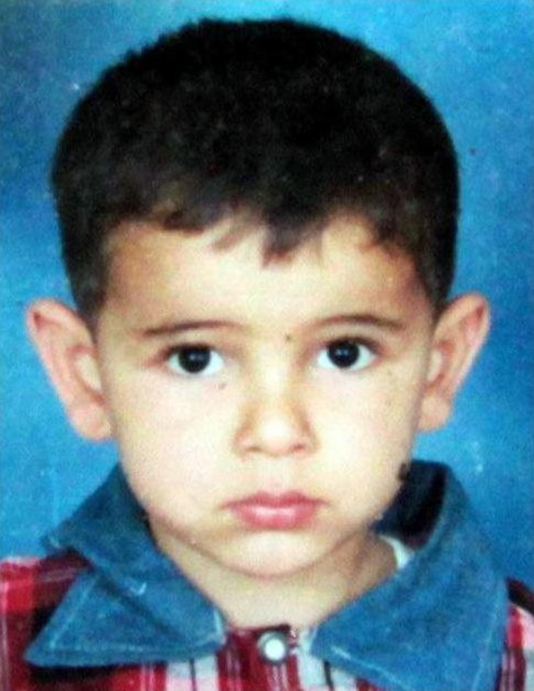 K&uuml;&ccedil;&uuml;k Muhammed'in Cenazesinde G&ouml;zyaşları Sel Oldu