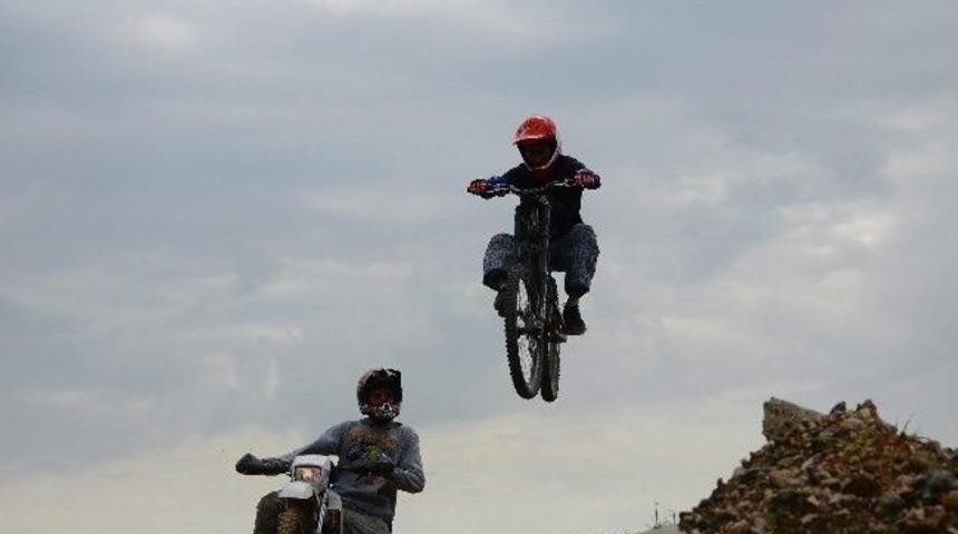 &ldquo;r&uuml;zgarlı Tepe Extrem Şenlikleri&rdquo;ne Doğru