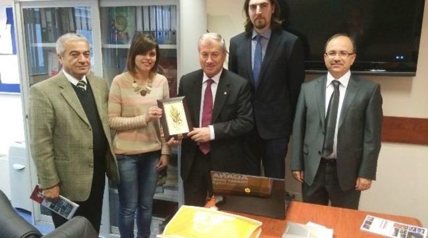 Ato&rsquo;nun Karadağ Ziyareti