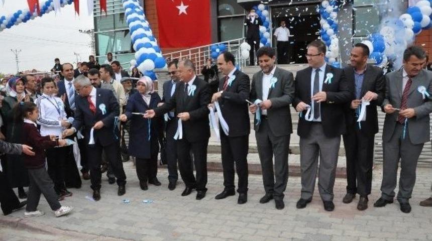 Sel&ccedil;uki Hatun Mahalle Konağı A&ccedil;ıldı