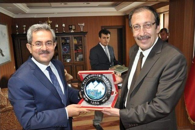 Ak Parti Adana Milletvekili Prof. Dr. Necdet Ünüvar,”erzurum Bizim İçin Önemli’’