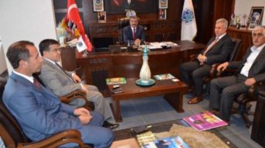 Uluayak&rsquo;tan Başkan G&uuml;rkana Ziyaret