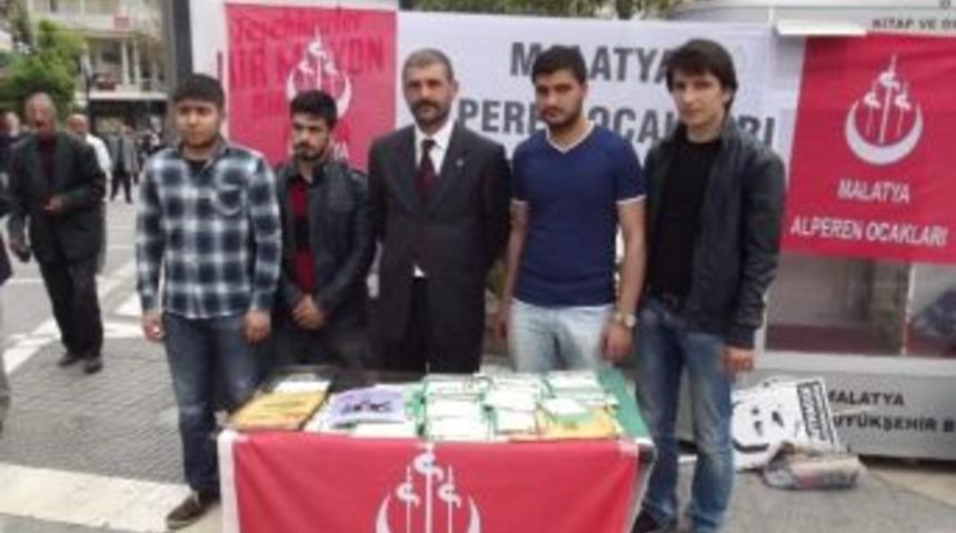 Alperen Ocakları Hadis Yazılı 50 Bin Kart Dağıttı