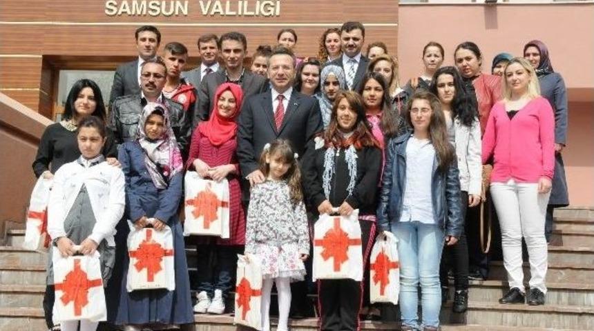 Gen&ccedil;lerden Vali Aksoy&rsquo;a Ziyaret
