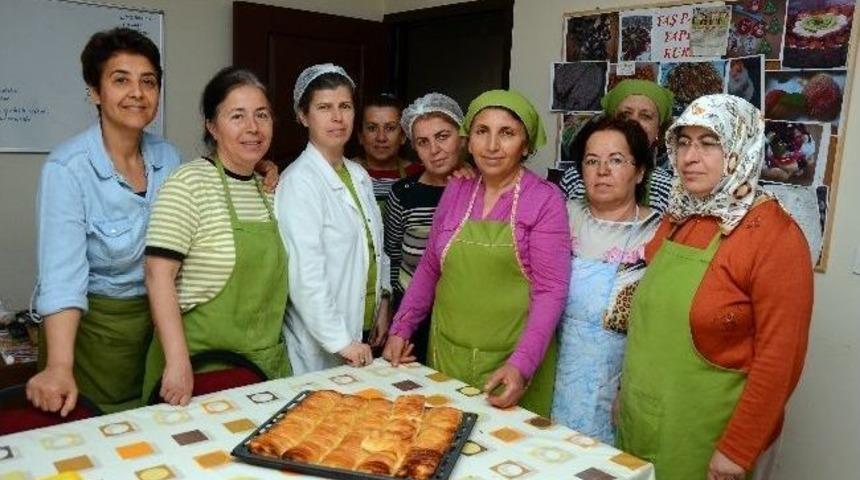 Muratpaşa&rsquo;lı Kursiyerler Sergiye Hazırlanıyorlar