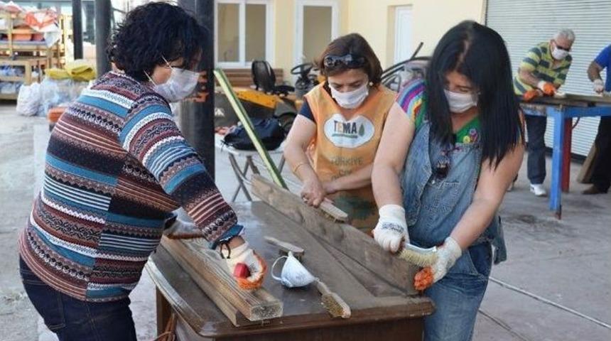 Mezitli Belediyesi'nde Bank Yapım &Ccedil;alışmaları S&uuml;r&uuml;yor
