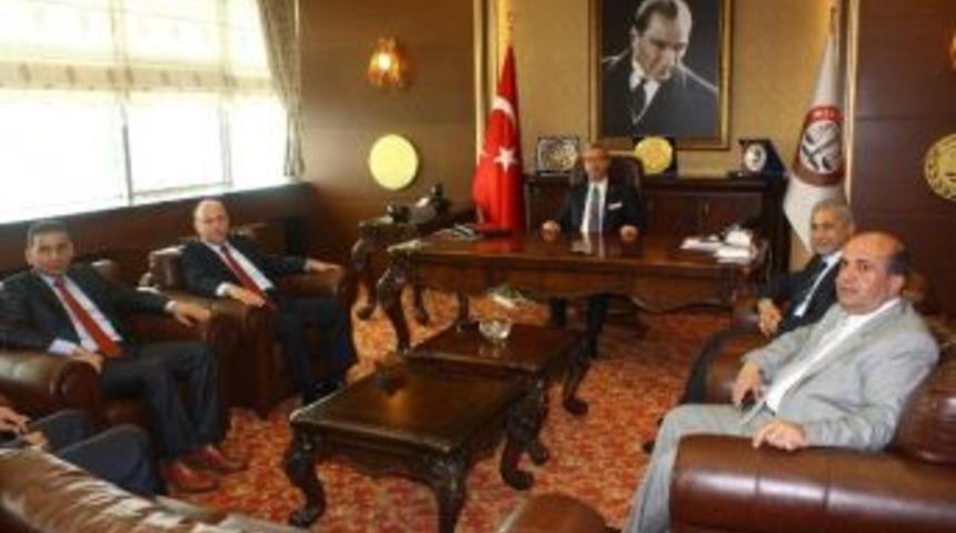 Cumhuriyet Başsavcısı Yıldırım Mersin Barosu&rsquo;nu Ziyaret Etti