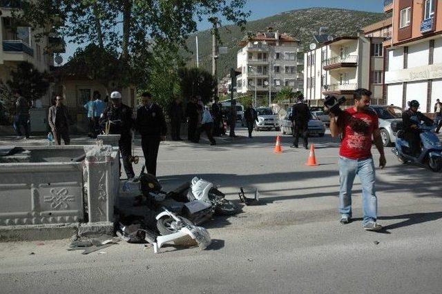 Burdur’da Trafik Kazası: 2 Yaralı