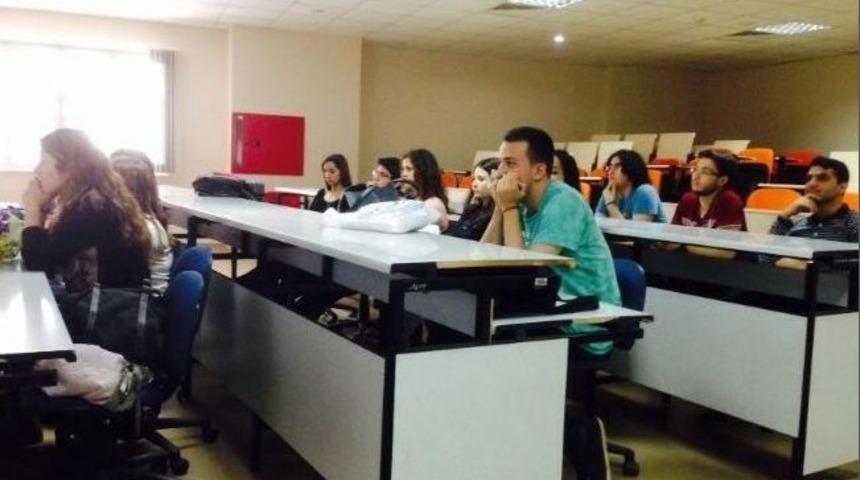 Tıp Fak&uuml;ltesi &Ouml;ğrencileri, Ķ&ouml;ylere &lsquo;sağlık&rsquo; G&ouml;t&uuml;rd&uuml;