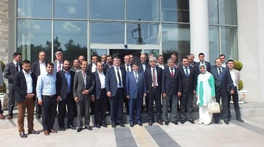 Tanrıverdi: "b&uuml;y&uuml;kşehirin Akhisar&rsquo;ı İhmal Etmemesi Gerekiyor"