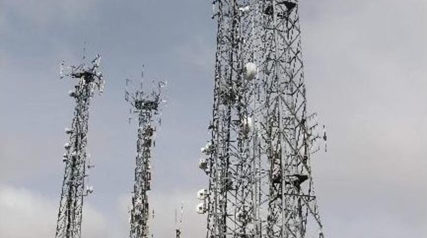 Gsm Vericisine &Ccedil;ıkarak İntihara Kalkıştı