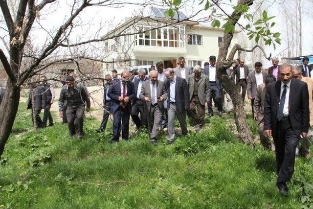 Başkan Özgökçe’den Mahalle Ziyaretleri