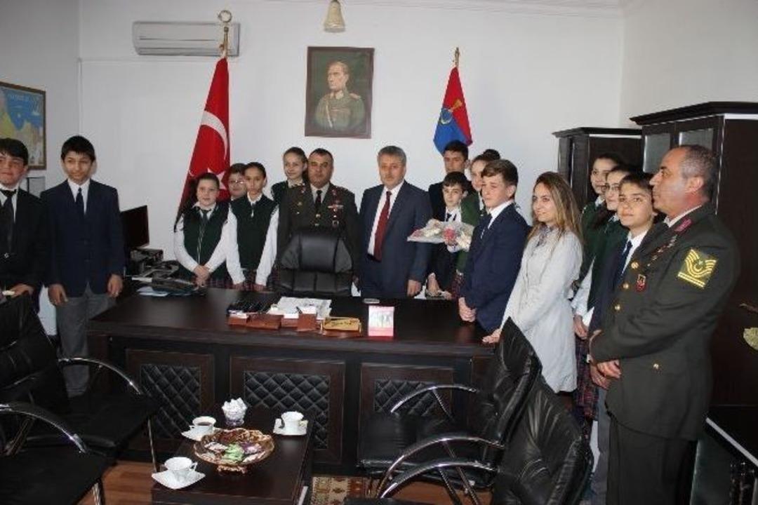Kocatepe Ortaokulu &Ouml;ğrencilerinden Jandarmaya Ziyaret