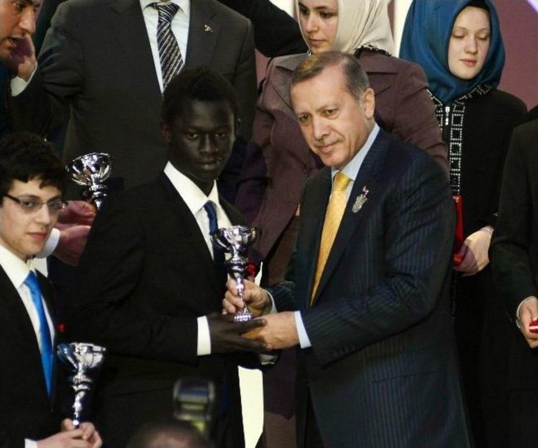 Başbakan Erdoğan: &ldquo;m&uuml;sl&uuml;manlar Kardeşlerini Sırtlarından Han&ccedil;erlemezler&rdquo;