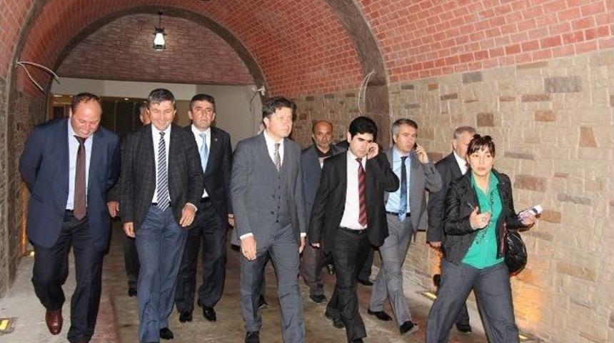 Ak Partili Belediye Başkanları Bir Araya Geldi