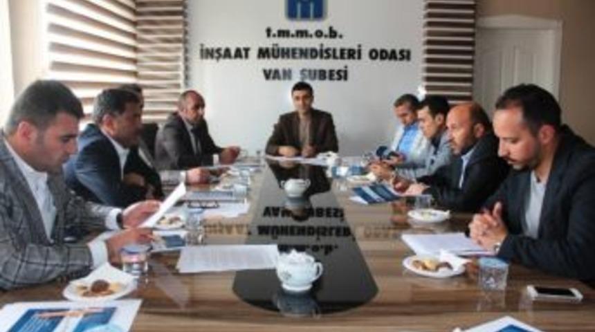 Stk&rsquo;lardan Belediyelere &Ccedil;ağrı