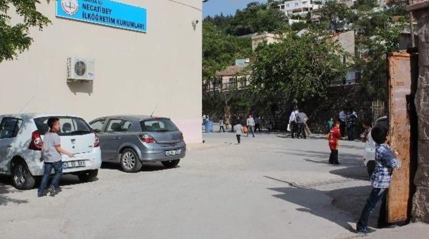 S&uuml;t Alerjisi 10 &Ouml;ğrenciyi Hastanelik Etti