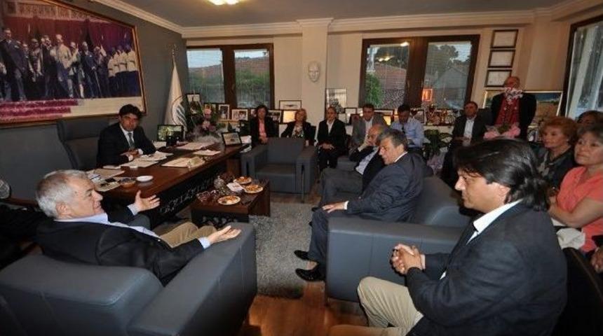 İzmir Milletvekillerinden Fo&ccedil;a Belediye Başkanı Demirağ&rsquo;a Ziyaret