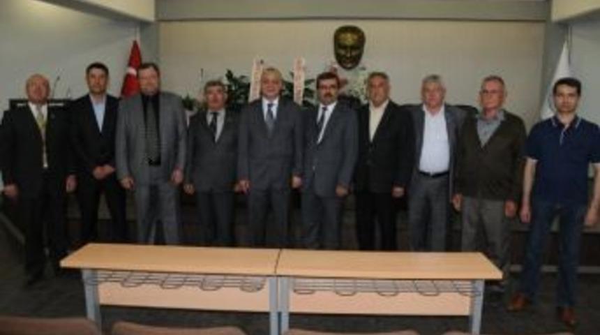 Kırkağa&ccedil; Mhp İl&ccedil;e Teşkilatından Cengiz Erg&uuml;n'e Ziyaret