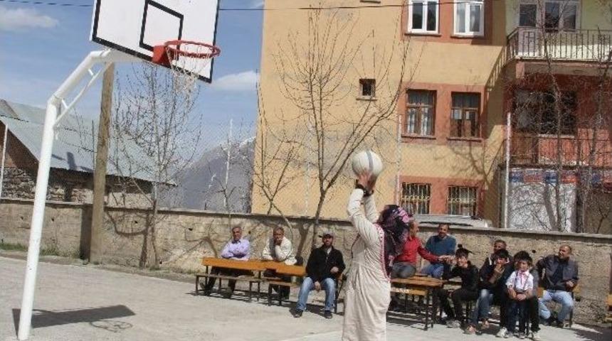(&ouml;zel Haber) &Ccedil;ocuklar Gibi Eğlendiler