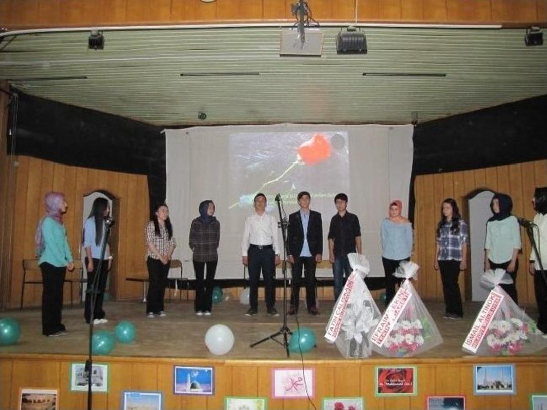 Hisarcık Anadolu &Ouml;ğretmen Lisesi &Ouml;ğrencilerinden Kutlu Doğum Haftası Programı