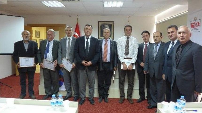 Kuşadası&rsquo;nda Balık&ccedil;ılık Sekt&ouml;r&uuml;n&uuml;n Sorunları Tartışıldı