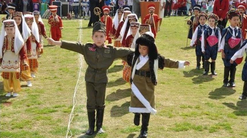 &ldquo;osman Bey Ve Atat&uuml;rk&rdquo; G&ouml;sterisi B&uuml;y&uuml;k Beğeni Topladı